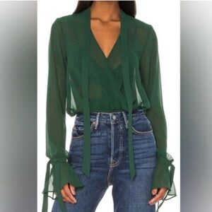House of Harlow 1960s Green Blouse